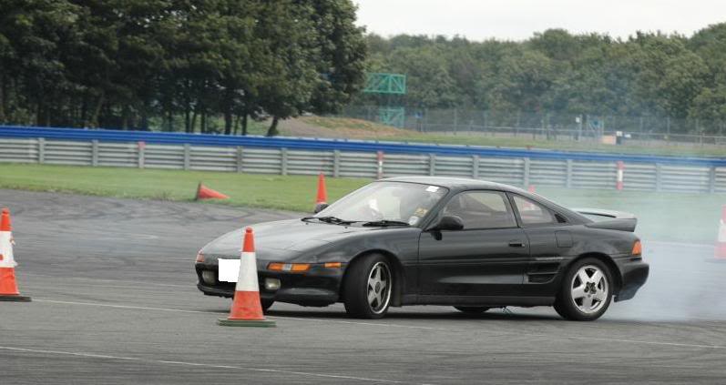 mr2drift1.jpg