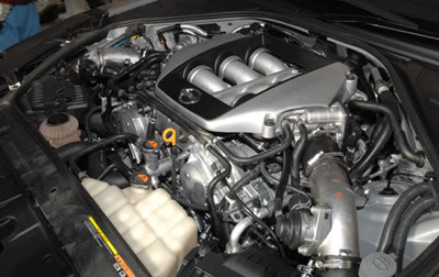 Niss_GT-R_engine1.jpg