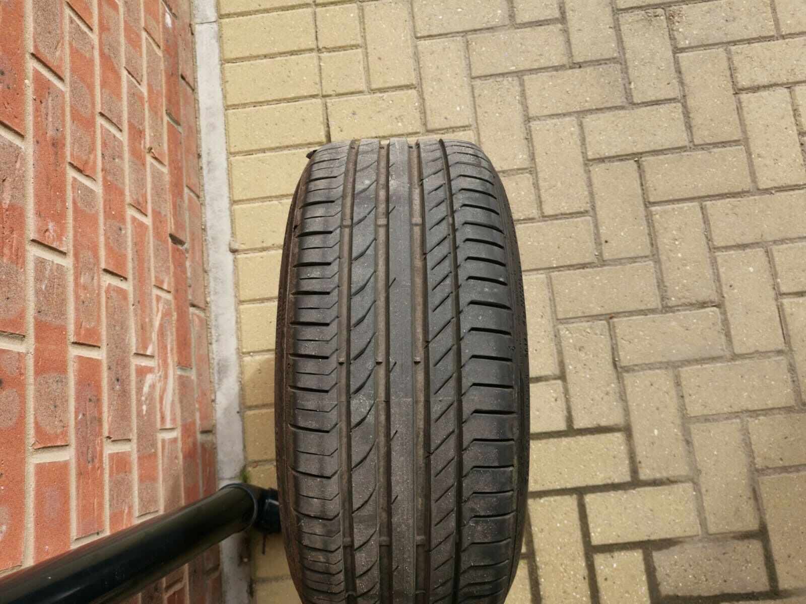 Tyres 2.jpg